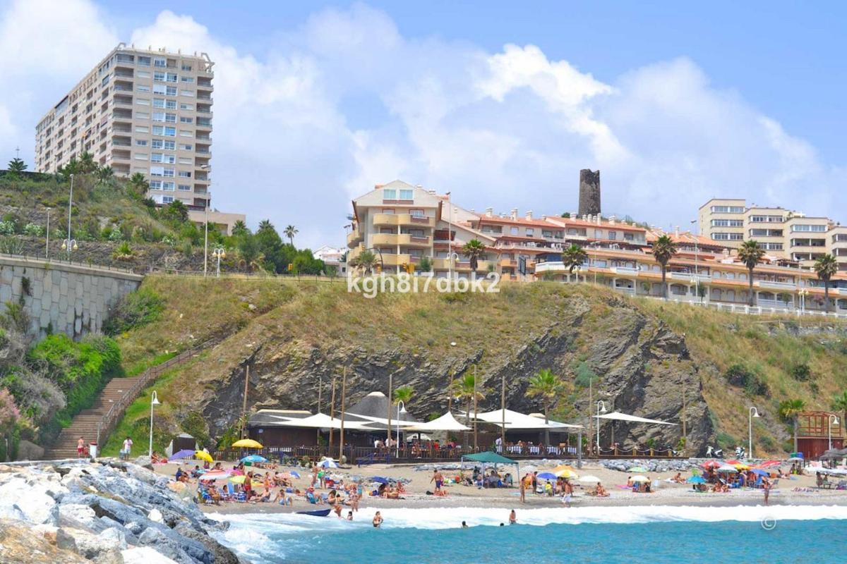 Beach And Pool Holidays At The Grand Coloso Беналмадена Екстериор снимка
